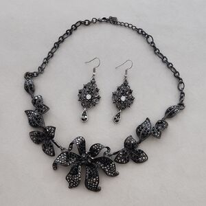 Silver And Black Floral Marcaaitw Type Jewelry Set